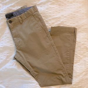 Banana Republic Fulton Skinny Stretch Chino, 31x30
